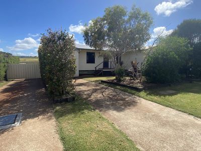 32 Frangipani Drive, Kingaroy