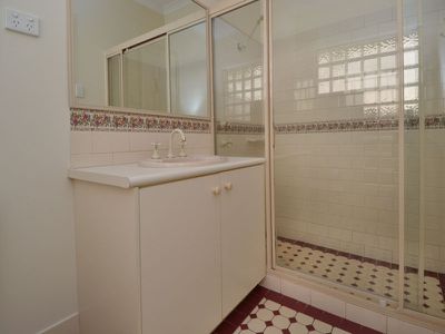 25 McKenzie Street, Hannans