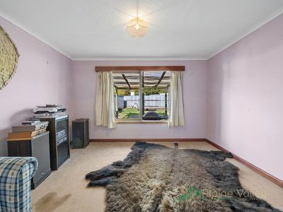 12 Simmonds Street, Mount Beauty