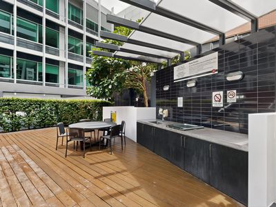 2003 / 9 Edmondstone Street, South Brisbane