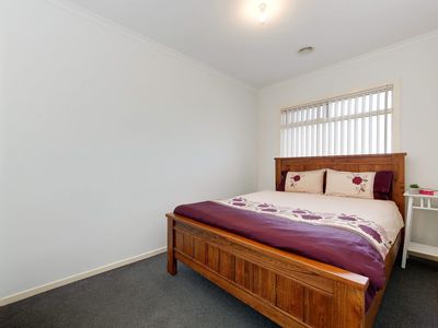 8 Sussex Court , Tarneit