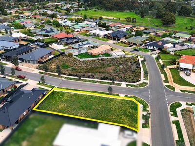 16 Parker Drive, Seymour