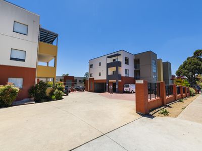 13D / 17 Uriarra Road, Queanbeyan