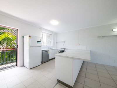 9 / 14 Island Drive, Cannonvale