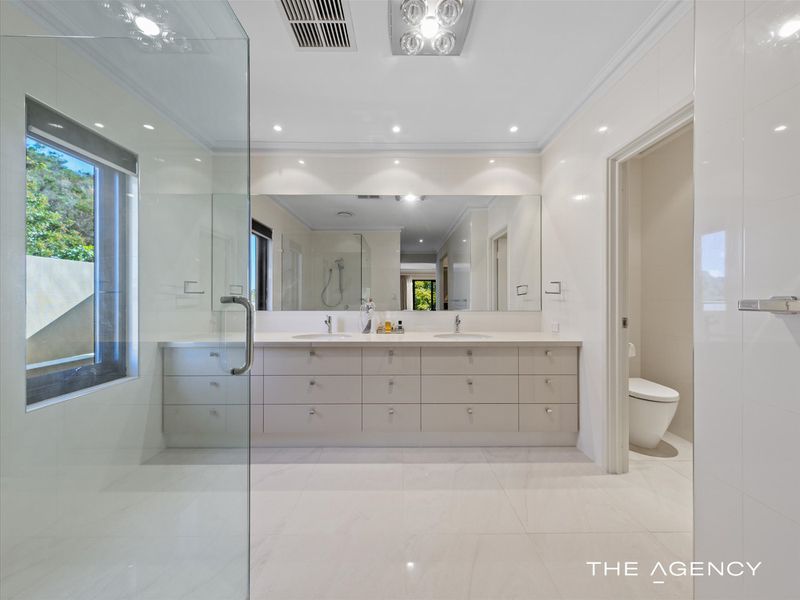 5 Sumich Gardens, Coogee