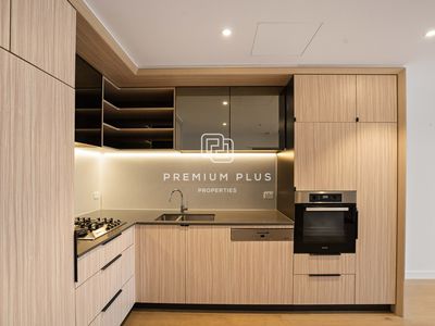 1008 / 83 Harbour Street, Haymarket