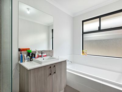 13 Starapple Chase, Upper Swan