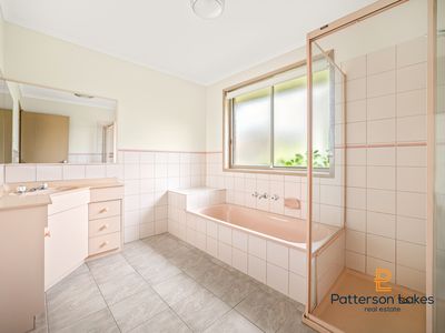 2 / 10 Ling Court, Mulgrave