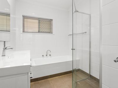 65 First Avenue, Rossmoyne