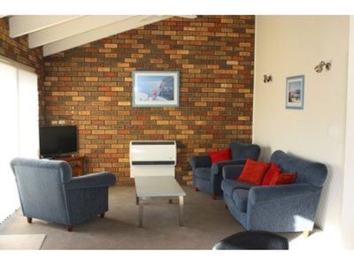 4 / 5 Calendo Court, Merimbula
