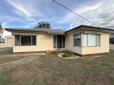 4 Poilus Parade, Tanilba Bay