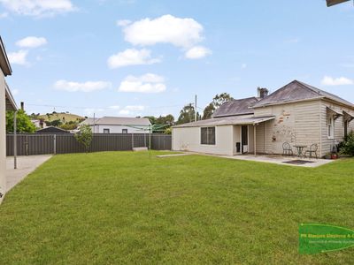 79 Carcoar St, Blayney