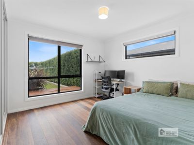 8 Sandy Crescent, Wynyard