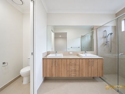 10 Prescott Road, Mambourin
