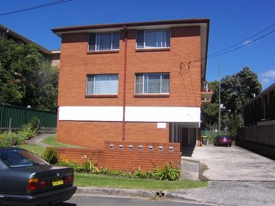 2 / 4 First Street, Wollongong
