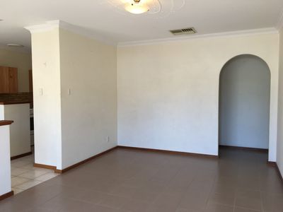 5/12 Brian Avenue, Yokine