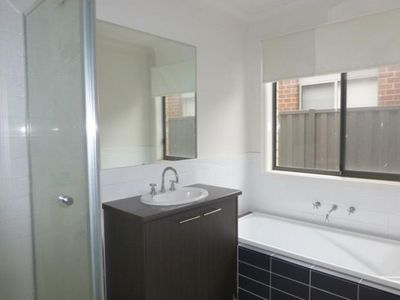 4 Kristini Place, Truganina