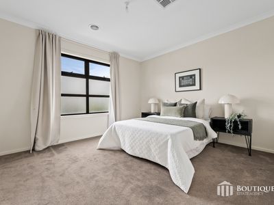 233 Outlook Drive , Dandenong North