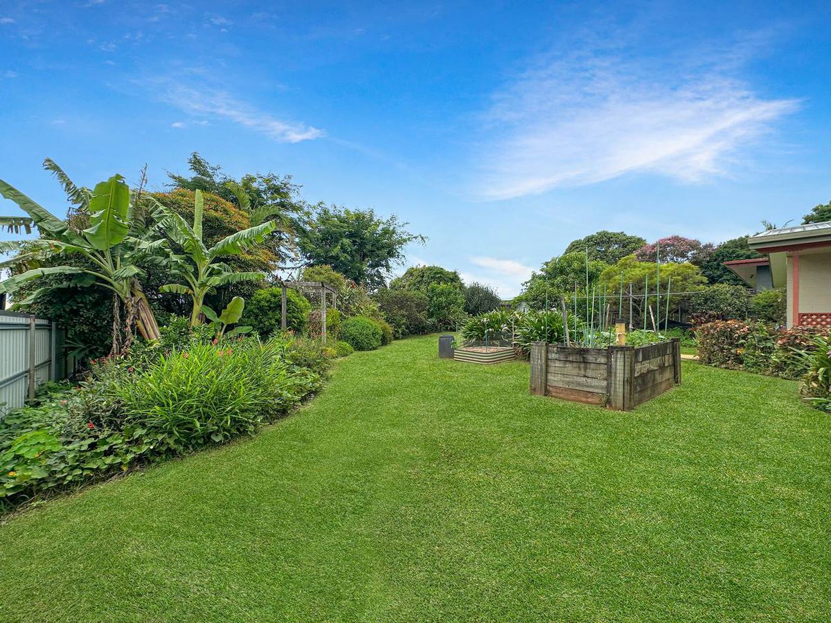 10 Azalea Street, Atherton