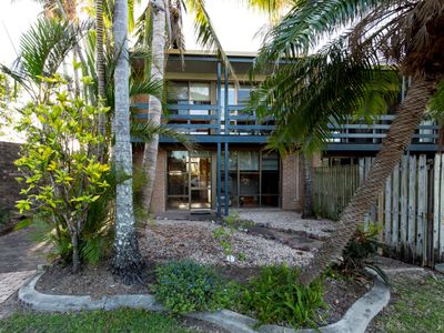 1 / 2 Lewis Street, Airlie Beach