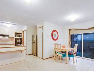 2 / 55 Rowes Road, Werribee