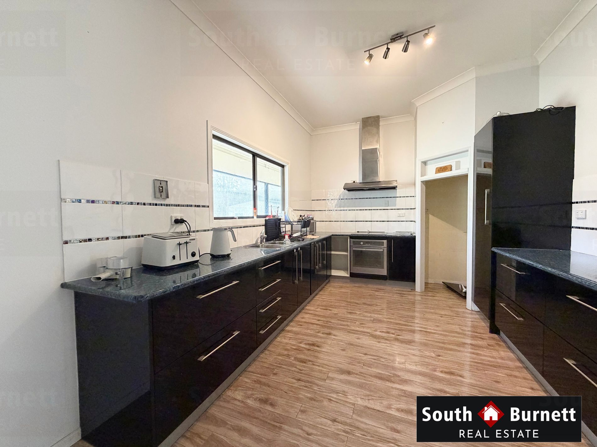 1980 Memerambi - Barkers Creek Road, Wattle Camp