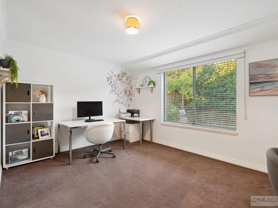 38 Hollins Bend, Madeley