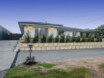 27 Sicklemore Rd, Parmelia