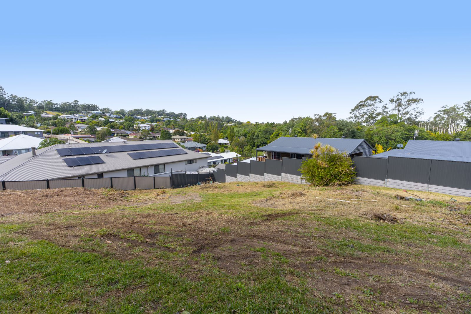 Photo 5 of 8, 48 Upper Wakefield Street, Woombye