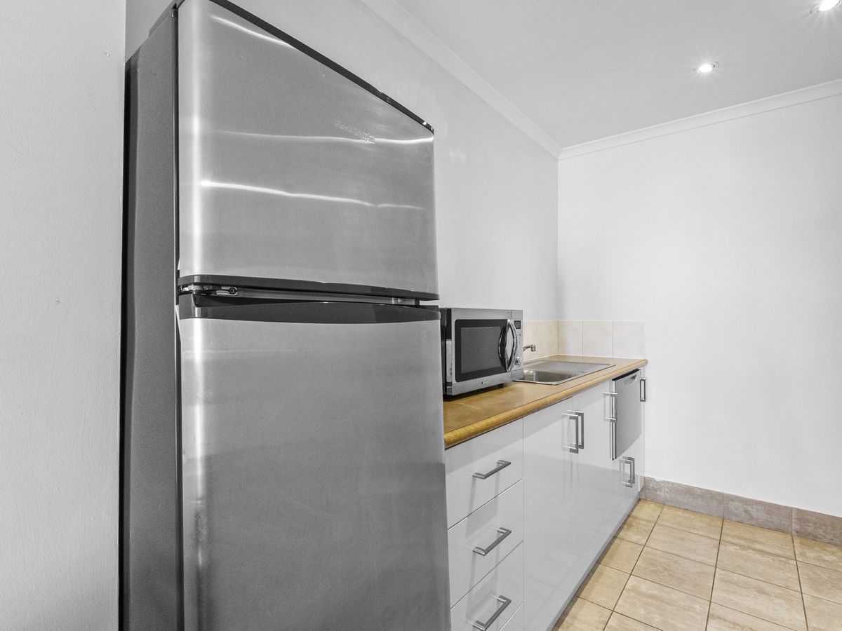 1002 / 12 Victoria Avenue, Perth