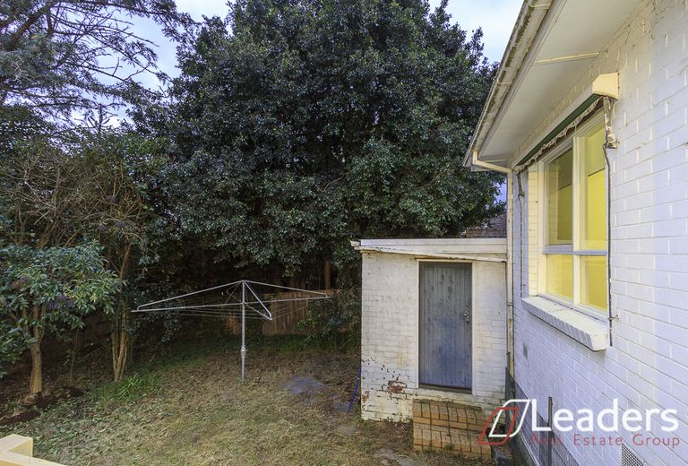 3 IVY COURT, Mount Waverley