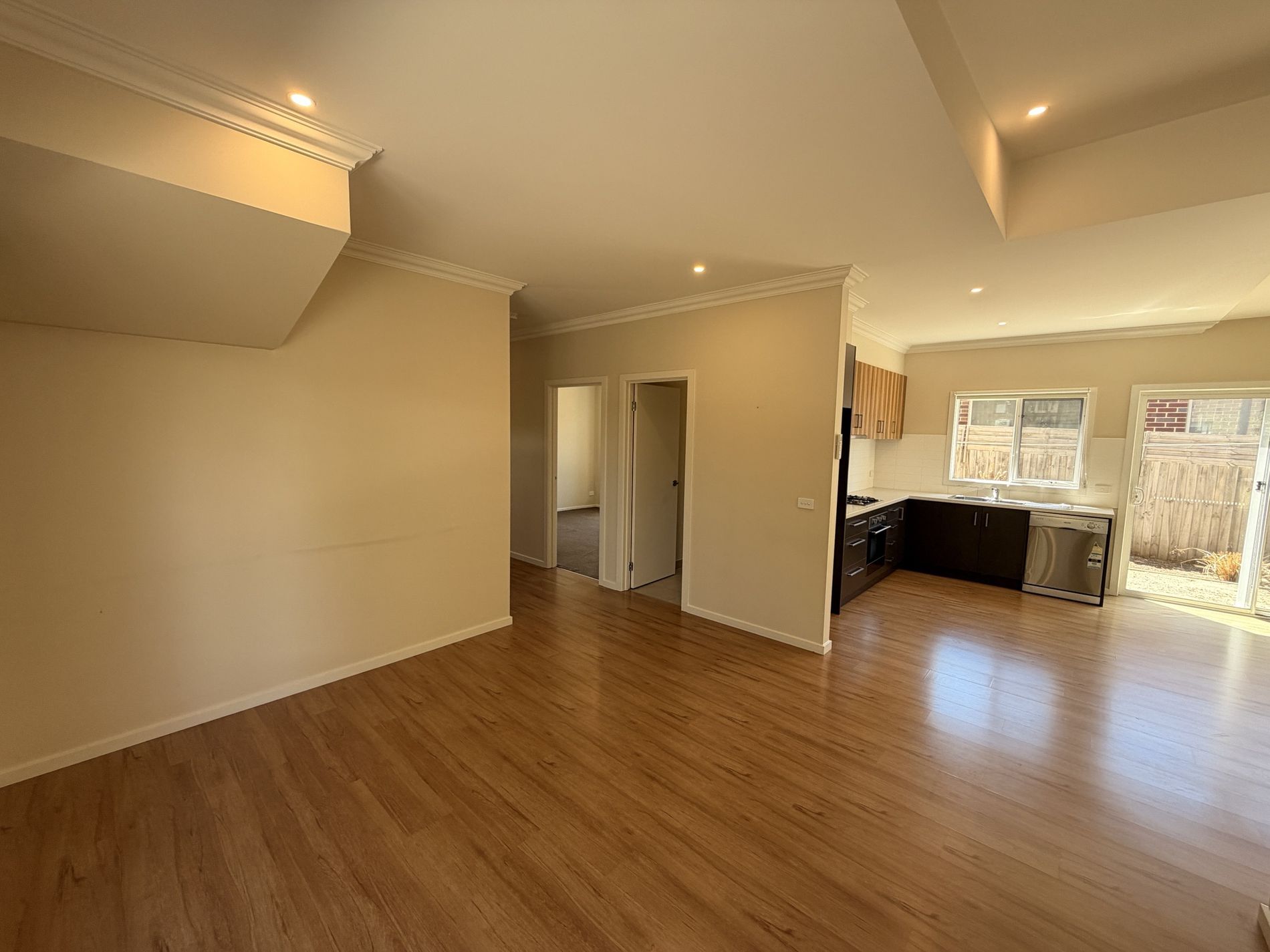 2 / 7 Trewheela Avenue, Manifold Heights