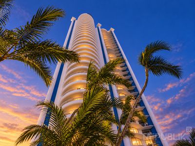 6B / 30 LAYCOCK STREET, Surfers Paradise