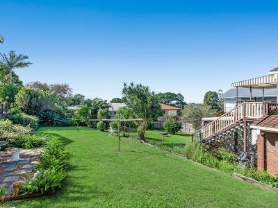 10 Whites Road, Manly West