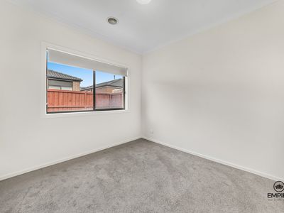 11 Pygoraa Way, Clyde North