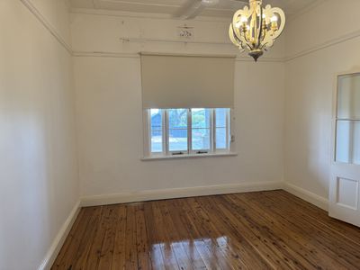 20 Oswin Street, Parkes