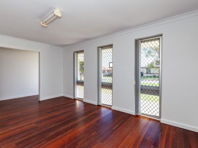 16 Devonshire Tce, Armadale