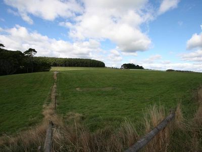 226 Hursts Road, Lileah