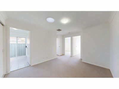 22 Dalbeattie Crescent, Dubbo