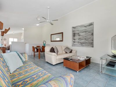 2 / 141 Gympie Terrace, Noosaville