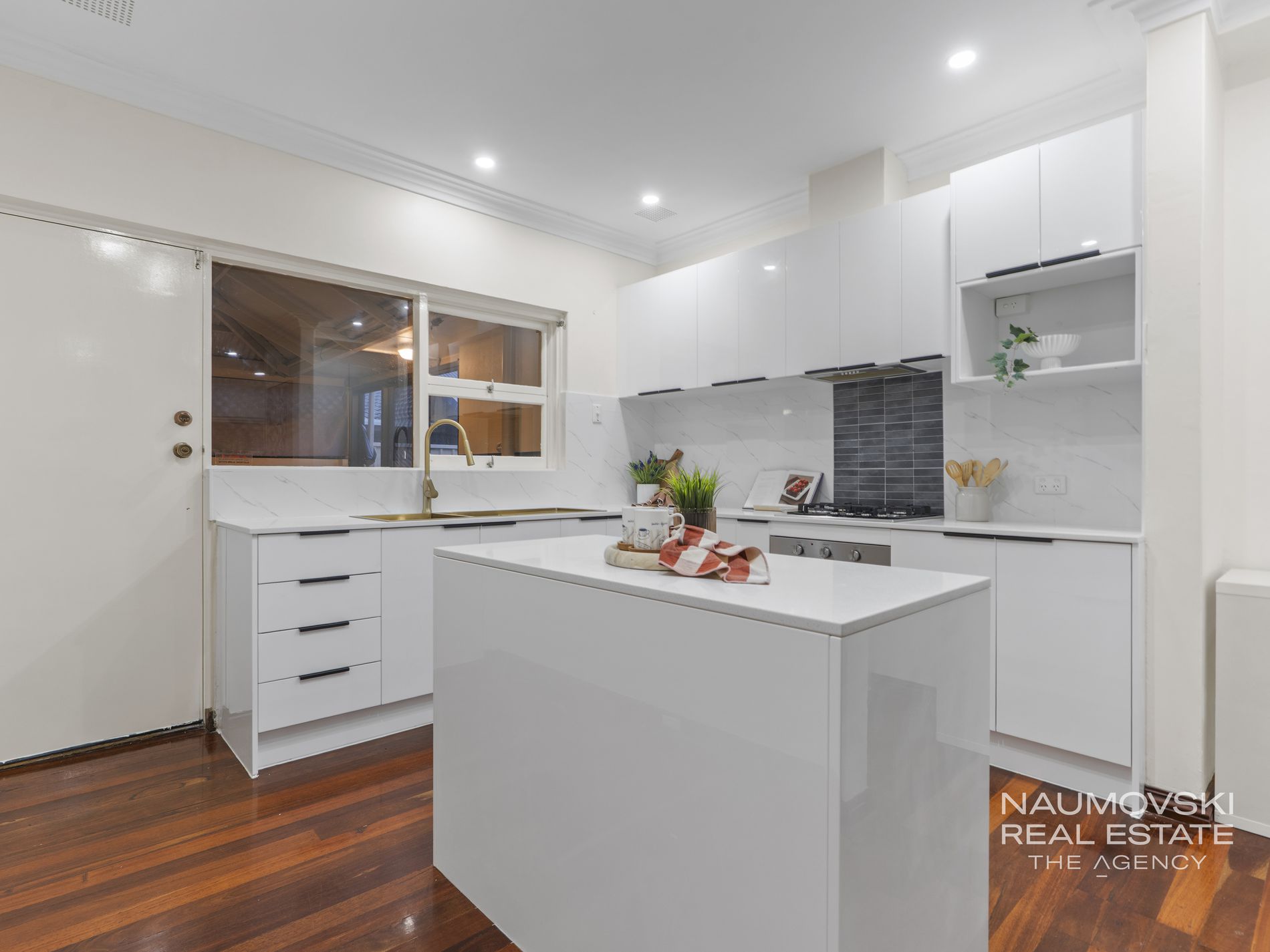 16 Hotchkiss Drive, Balcatta