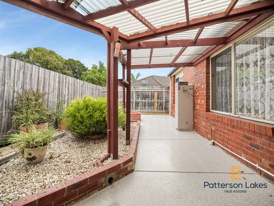 2 / 18 Verbena Crescent, Noble Park