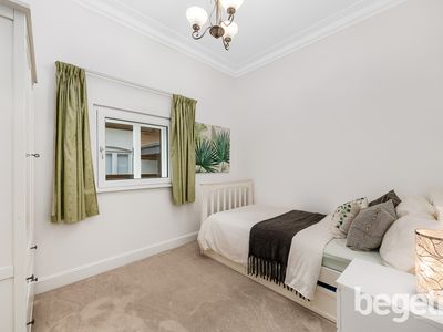 20 Greenhills Street, Croydon