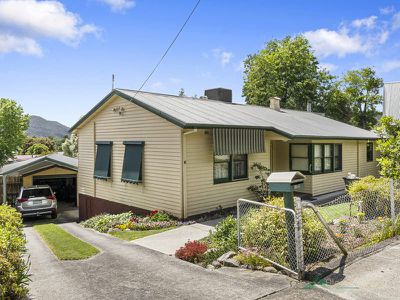 9 Tawonga Crescent, Mount Beauty
