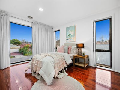 39 Kippenross Drive, Narre Warren South