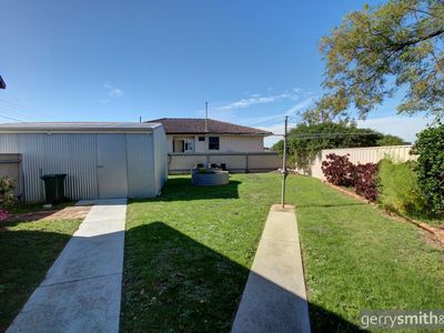 4 Bleakley Street, Horsham