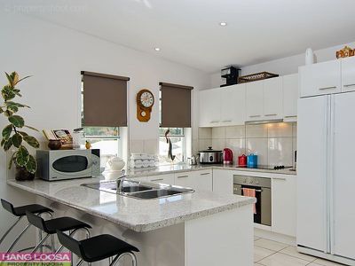 8 Prospect Place, Cooroy