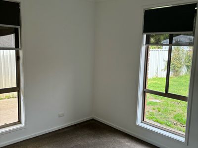 2 / 17 Osullivan Road, Seymour