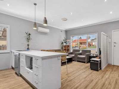 35 Anthony Crescent, Kingswood