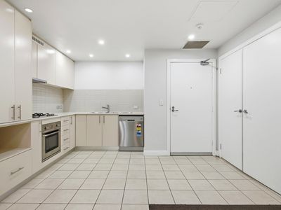 26 / 11 Bay Drive, Meadowbank